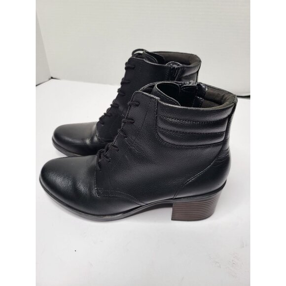 Clarks Combat Leather Ankle Boot Black Size 9 Stacked Heel Comfort Lace-Up - Picture 1 of 12